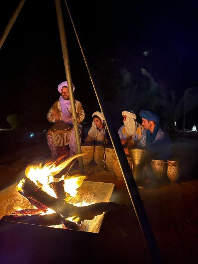Amskou Luxury Desert Camp Мерзуга Экстерьер фото